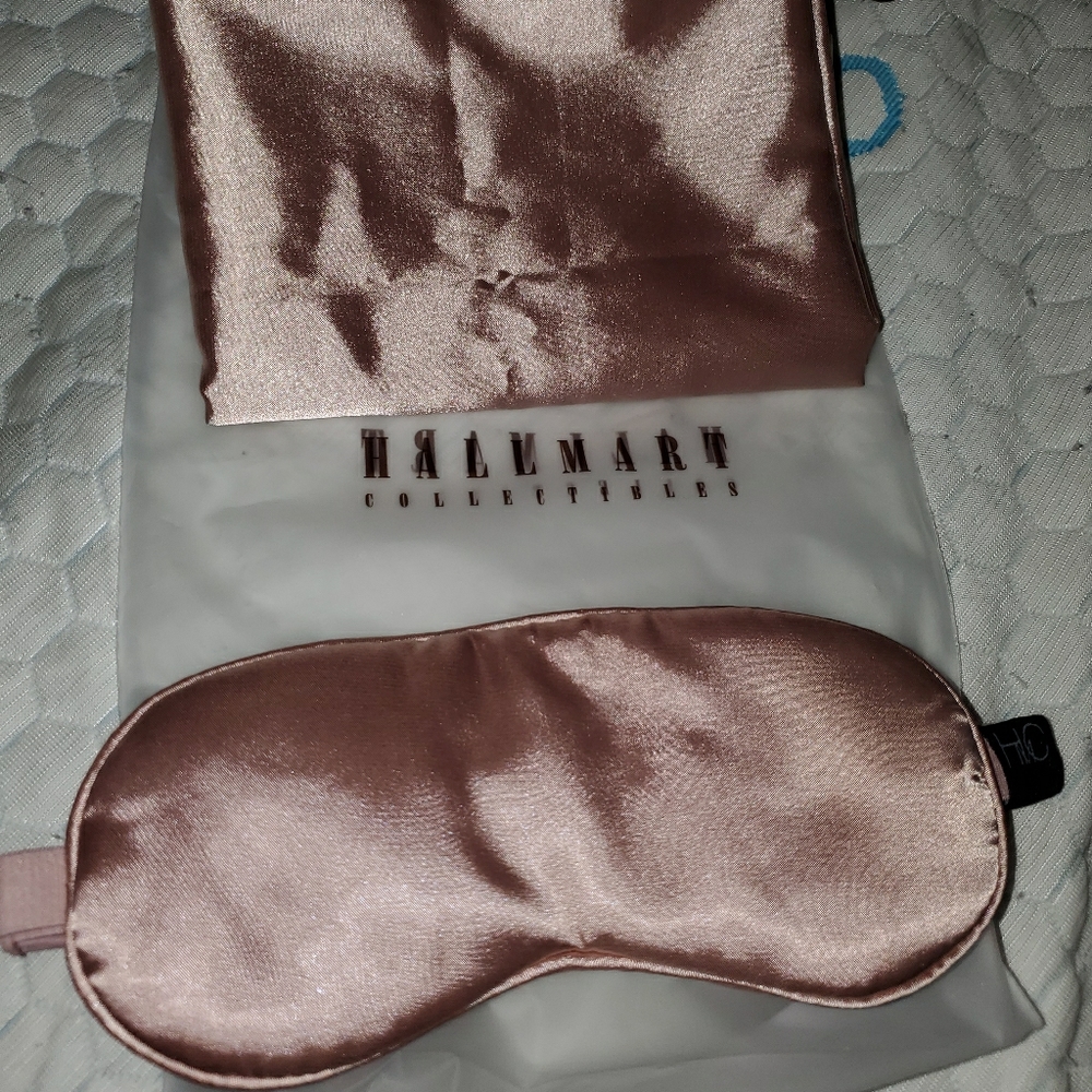 Satin pillow and mask set